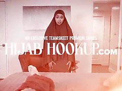 Grosse bite, Gros seins, Sucer une bite, Brunette brune, Femme couguar, Mature, Mère que j'aimerais baiser, Chatte