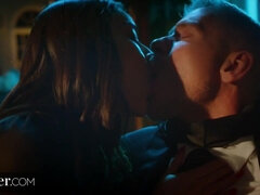 In den arsch, Arsch, Arschlecken, Braunhaarige, Aufs gesicht abspritzen, Lecken, Muschi, Reiten