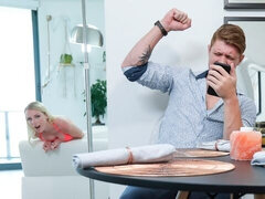 お尻, デカ尻, ブロンド, バック, 手コキする, ハードコア, オマンコ, ティーン