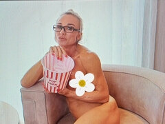 Большие сиськи, Ноги, Лизание, Мастурбация, Зрелые, От первого лица, Соло, Сыновья