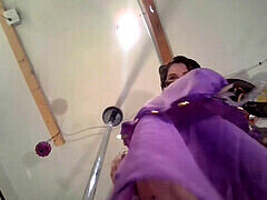 Арабское, Женщины, Женское доминирование, Пальцем, Оргазм, От первого лица, Под юбкой