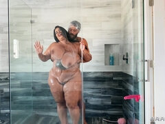 Gorda, Tetas grandes, Morena, Gorda, Madres para coger, Ducha, Sexo soft, Tetas