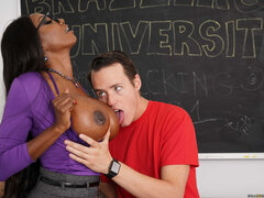 Kont, Lieveling, Pijpbeurt, Zwart, Hardcore, Moeder die ik wil neuken, Kut duiken, Tieten likken