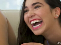 美女, 指いじり, 毛深い, イタリア人, なめる, 自然山雀, タトゥー, オッパイの