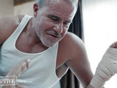 Геи, Душ, Табу