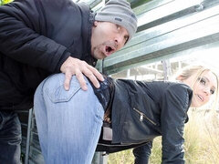 Большая жопа, Большой член, Большие сиськи, Блондинки, Собачьи, На природе, Тощие, Молоденькие