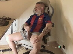 Verga grande, Gay, Masturbación