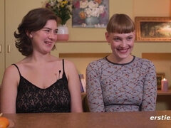 Enthousiasteling, Seksspeelgoed, Duits, Lesbisch, Natuurlijke tieten, Geschoren, Voorbinddildo, Speelgoed