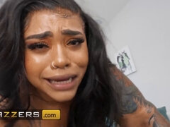 Masseur Mazee seduces busty Suzy Marie with her curves & tight pussy