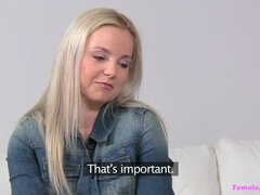 Enthousiasteling, Blond, Bedriegen, Stel, Vingeren, Likken, Masturbatie, Douche