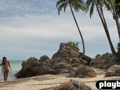 18 ans, Asiatique, Nana, Plage, Brunette brune, Plantureuse, De plein air, Solo