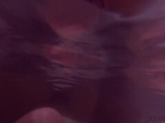 Dormitorio, Morena, Hablar sucio, Latina, Tetas naturales, Orgasmo, Bragas, Ducha