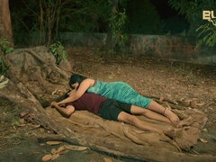 Kont, Grote mammen, Pijpbeurt, Mollig, Indisch, Buiten, Trio, Tieten likken