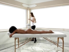 Blondine, Braunhaarige, Nahaufnahme, Lesbisch, Lecken, Massage, Natürlich, Titten