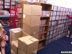 Blondine, Blasen, Hardcore, Lecken, Im freien, Öffentlich, Muschi, Jungendliche (18+)