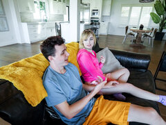 Lieveling, Grote kont, Blond, Pijpbeurt, Lul, Vriendin, Pornster, Geschoren