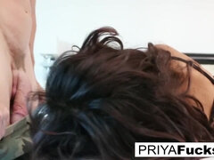 Gros cul, Plantureuse, Queue, Indienne, Maman, Chatte, Chevaucher