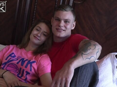 Schlafzimmer, Grosser schwanz, Blasen, Braunhaarige, Hundestellung, Flexibel, Dürr, Titten