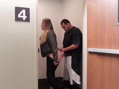 Grosser arsch, Blasen, Latina, Lecken, Pov, Öffentlich, Realität, Ablutschen