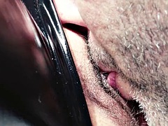 Enthousiasteling, Harig, Latex, Leer, Likken, Moeder die ik wil neuken, Gezichtspunt, Kut duiken