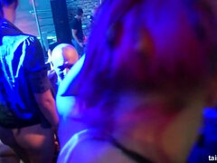 Tussi, Verrückt, Betrunken, Erotisch, Gruppe, Handjob, Hardcore, Öffentlich