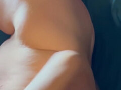 Cul à la bouche, Gros seins, Sucer une bite, Femelle, Branlette thaïlandaise, Hard, Orgasme, Épouse