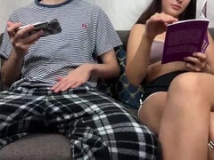 Amateur, Hija, Residencia universitaria, Familia, Pajear, Casero, Pezones inflados, Hermanas