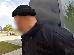 Pijpbeurt, Tsjechisch, Dubbele penetratie, Politie, Realiteit, Tiener, Trio, Uniformpje