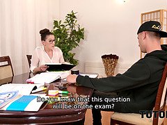 18 años, Morena, Madura, Checa, Fetiche, Peludo, Pantaletas, Nalgadas