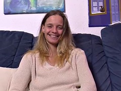 Enthousiasteling, Grote mammen, Pijpbeurt, Stel, Duits, Hardcore, Openbaar, Tieten likken