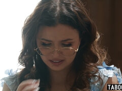 Grosser schwanz, Kehlenfick, Brille, Monster, Natürlich, Natürlichen titten, Taboo, Jungendliche (18+)