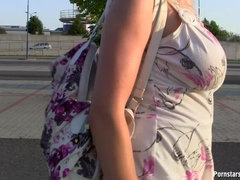 Blonde, Pissing, Public, Solo