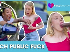 Noire, Blonde, Sucer une bite, Néerlandais, Doigter, Public, Suçant, Adolescente