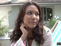 フェラチオ, イく瞬間, 女, 異人種間, オーガズム, アウトドア, 小柄, 剃毛