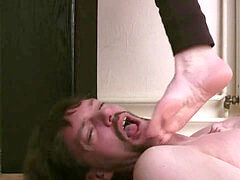 Enthousiasteling, Voeten