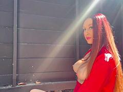 Grosse titten, Italienisch, Milf, Im freien, Pornostars, Öffentlich, Solo, Titten