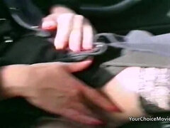 Enthousiasteling, Auto, Stel, Hardcore, Rijpe lesbienne, Openbaar, Kousen, Vrouw