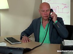 Минет, Брюнетки, Дедушка, Ласковые ручки, Хд, Лизание, Киски, Тату