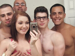 18 летние, Большая жопа, Большой член, Большие сиськи, Минет, В машине, Тощие, Молоденькие