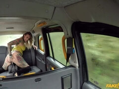 アナル, ブーツ, イギリス人, 車, 中出し, オナニー, 自然山雀, タトゥー