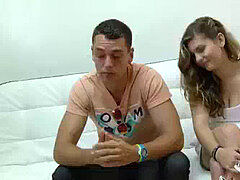 Amateur, Brunette brune, Européenne, De plein air, Public, Espagnole