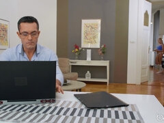 Babes - Passion: Angelika & Renato 1 - Renato