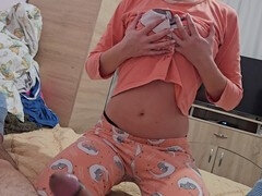 フェラチオ, 浮気者, 指いじり, オーガズム, お仕置き, ティーン, 三人