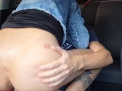 Voiture, Couple, Tir de sperme, Hd, Fille latino, Masturbation, Portugaise, Rousse roux