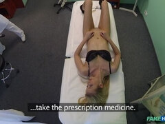 Amateur, En levrette, Branlette thaïlandaise, Léchez, Infirmière, Pov, Uniforme, Voyeur