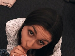 Sucer une bite, Brunette brune, En levrette, Hd, Fille latino, Seins naturels, Pov, Nénés