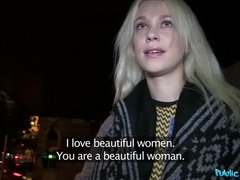 Gros seins, Blonde, Sucer une bite, En levrette, Branlette thaïlandaise, Pov, Public, Russe
