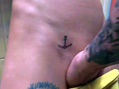 Hard, De plein air, Uniforme