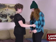 Tetas grandes, Fetiche, Juegos, Gafas, Lesbiana, Desnudarse, Estriptis, Tetas