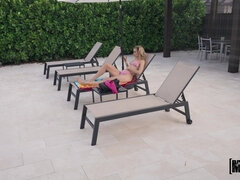 Blond, Pijpbeurt, Biljart, Plagen